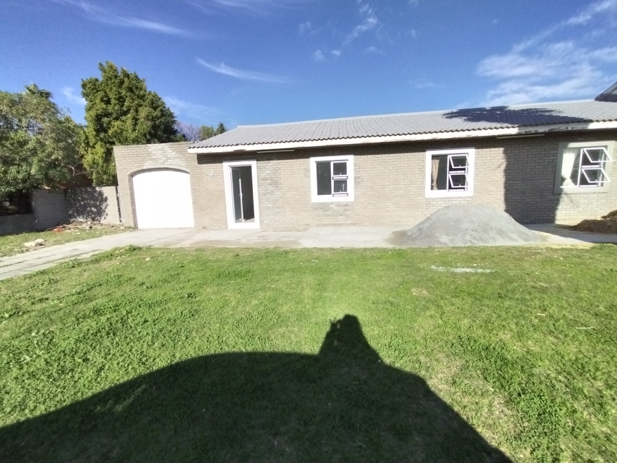 To Let 3 Bedroom Property for Rent in Rustdal Western Cape